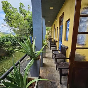 Hotel Blue Pillars, Kandy